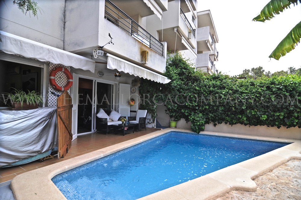 Garden apartment with private pool close to Calanova in San Agustin