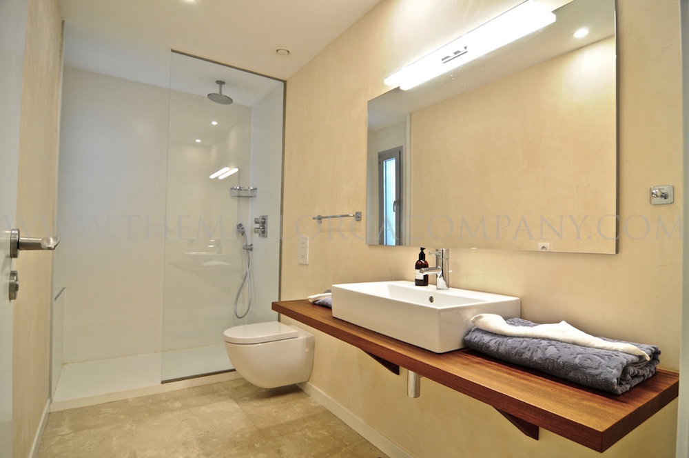 Exclusive Quality Apartment In Bendinat