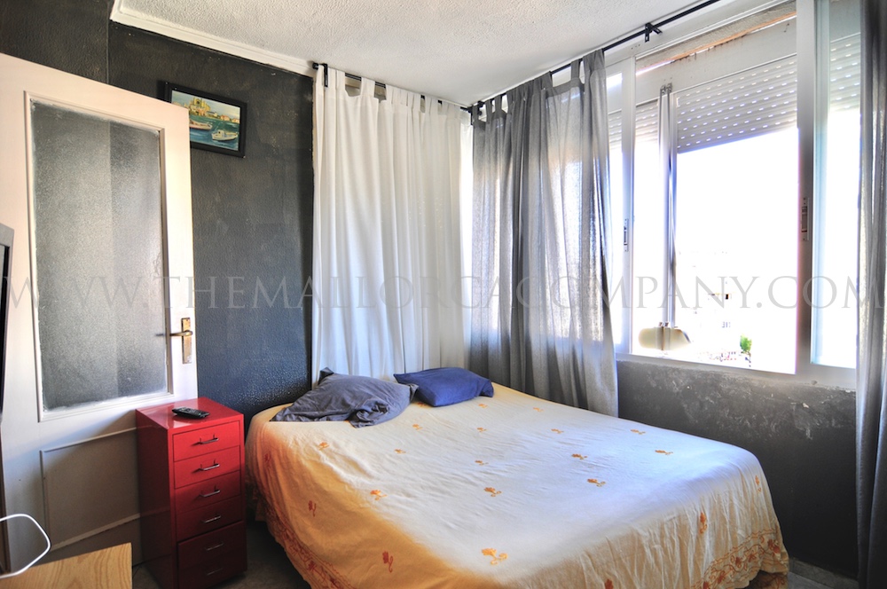 Small Studio for rent in Marivent