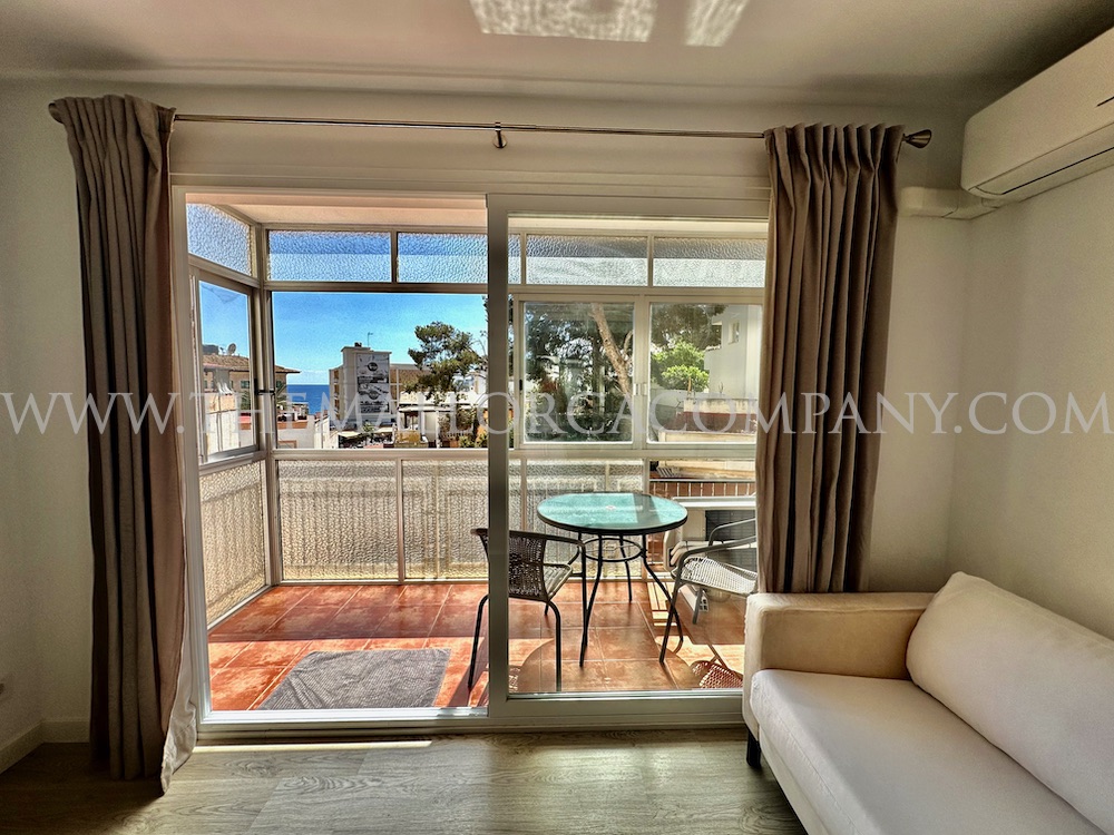 Refurbished 100 m from the beach